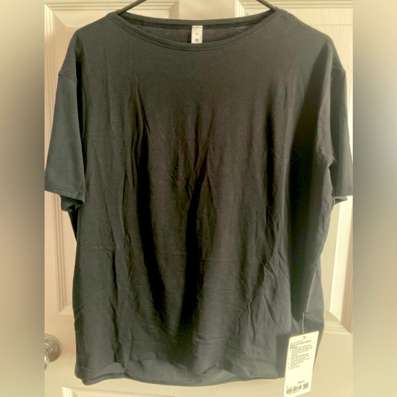 lululemon athletica Tops - Lululemon Back in Action Short Sleeve